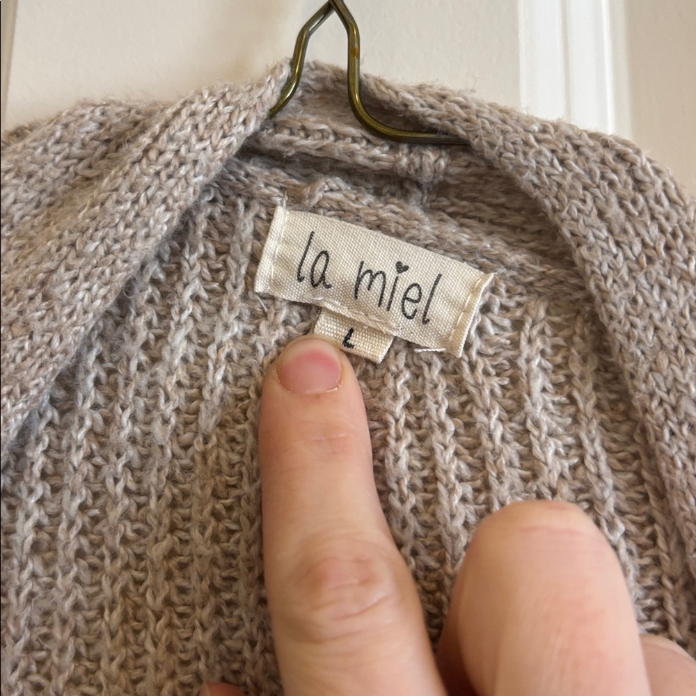 3 Button Two Color Cardigan - Picture 2 of 2